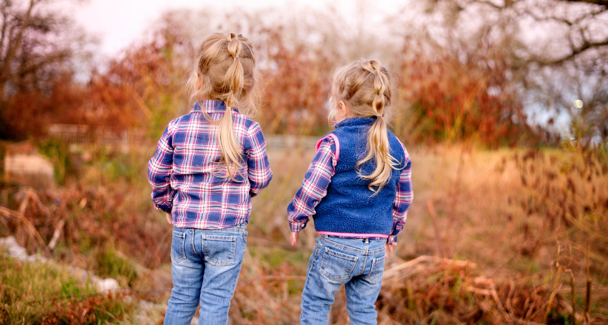 should-you-separate-your-twins-in-school-twins-and-me